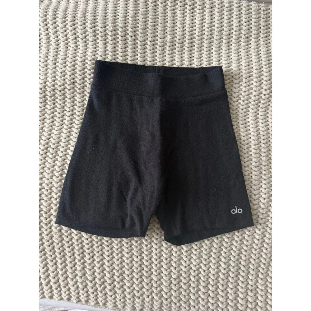 Alo black alolux me time short